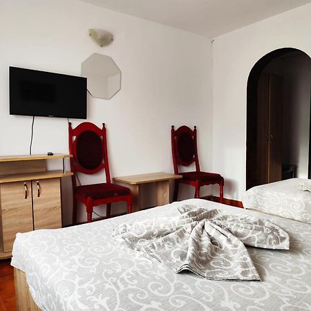 Hotel Orizont Suceava Buitenkant foto