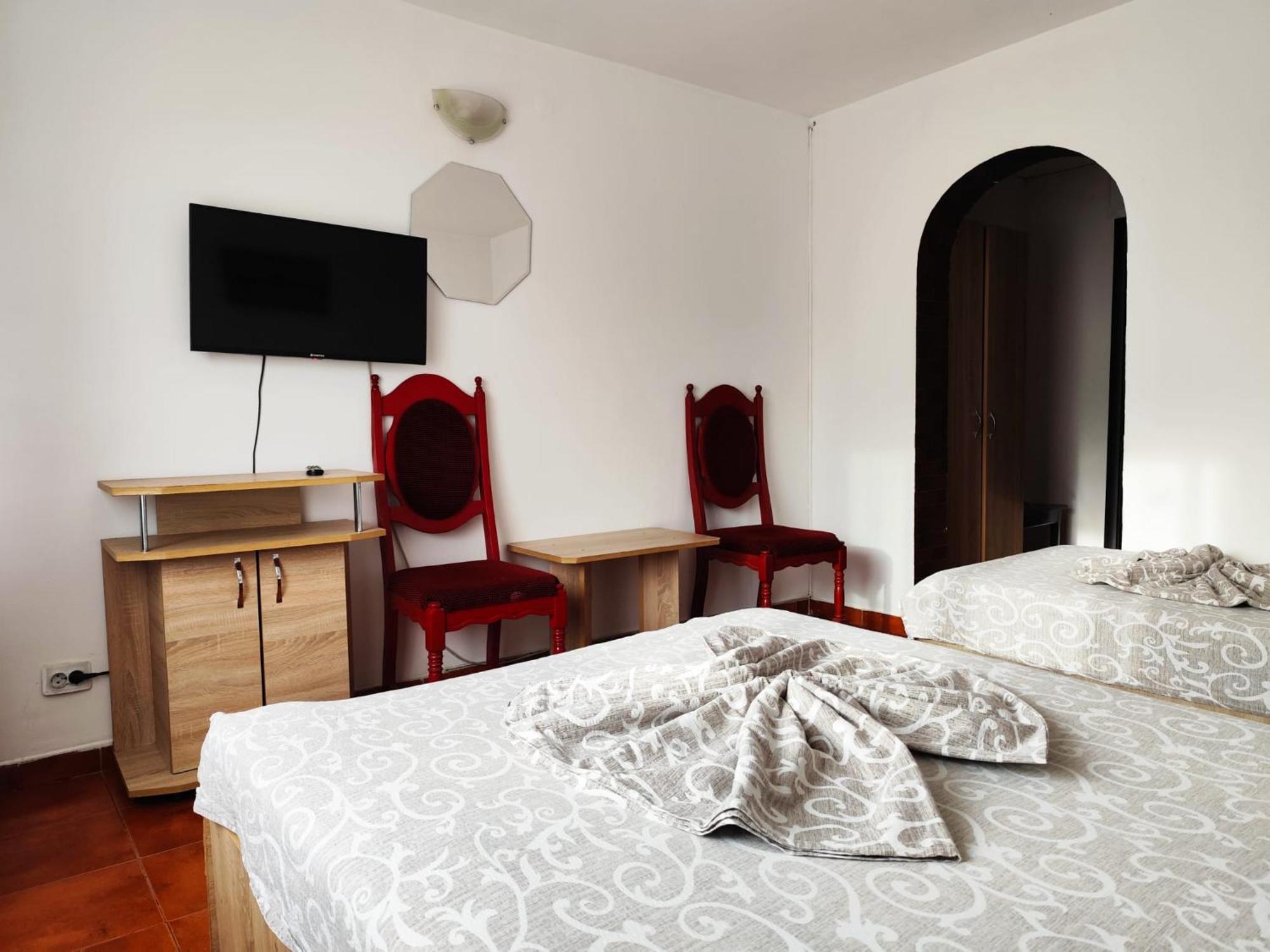Hotel Orizont Suceava Buitenkant foto
